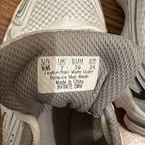 Ryka Infinite White and Light Gray Athletic Sneakers Women’s Size 9M - Picture 5 of 8